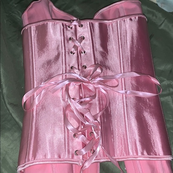 Pretty in Pink - Picture 2 of 3